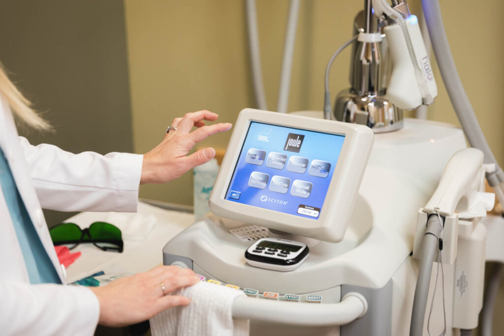 Sciton BBL system at Catara Med Spa in Algonquin, IL. Advanced broadband light device used for skin rejuvenation, acne, and pigmentation treatments.
