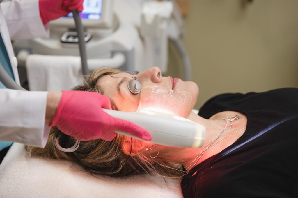 SkinTyte laser skin tightening treatment at Catara Med Spa in Algonquin, IL. Non-surgical solution for firmer, youthful-looking skin. Laser skin tightening algonquin