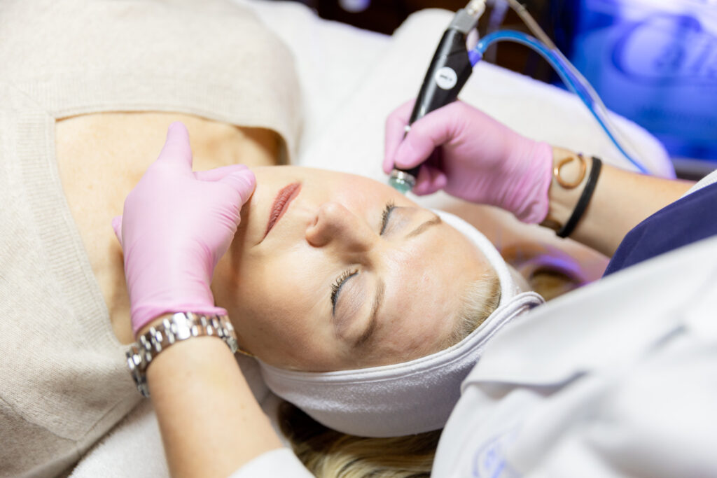 Licensed aesthetician performing a HydraFacial treatment at Catara Med Spa in Algonquin, IL. Deep cleansing and hydration for refreshed, glowing skin.